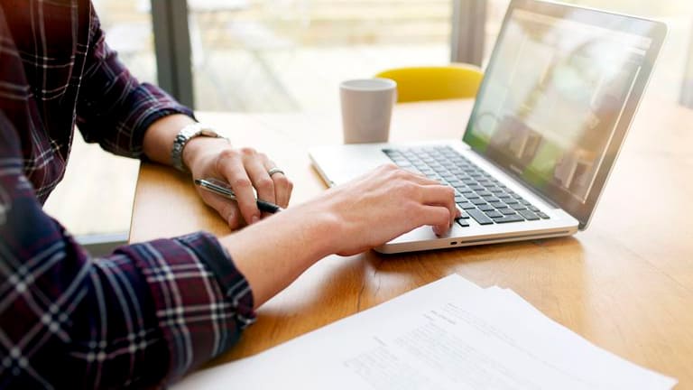 Work at Home Online – Tips to Show Your Professionalism